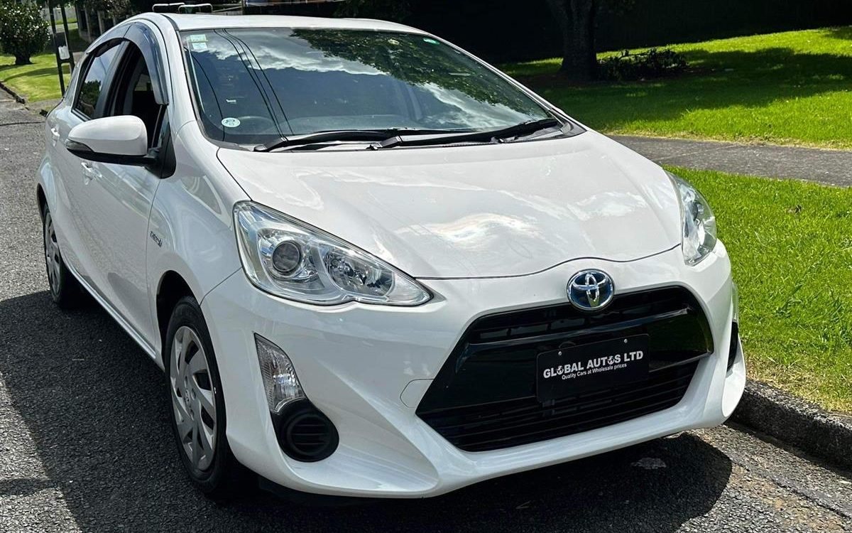 Car Finance 2015 Toyota Aqua-1409066