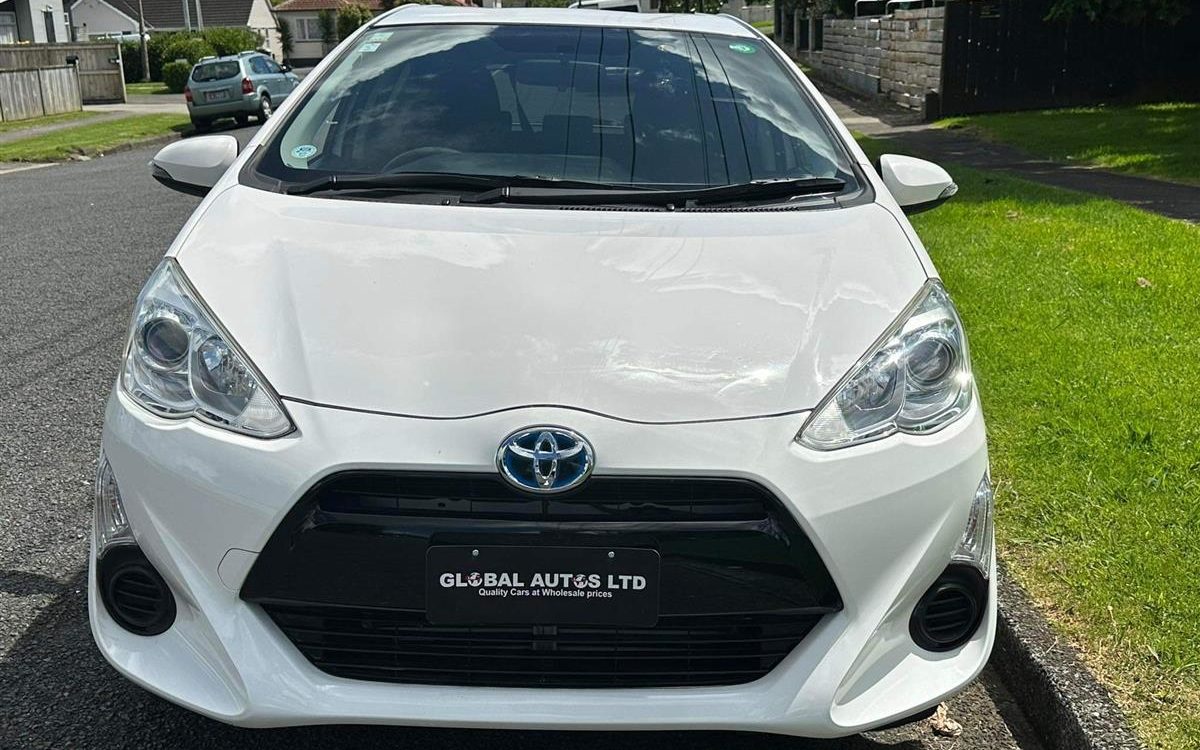 Car Finance 2015 Toyota Aqua-1409056