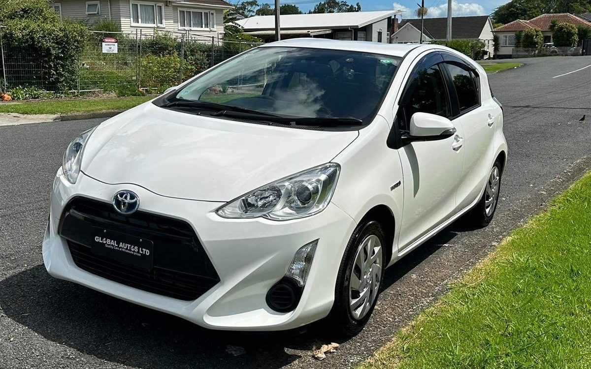 Car Finance 2015 Toyota Aqua-1409068