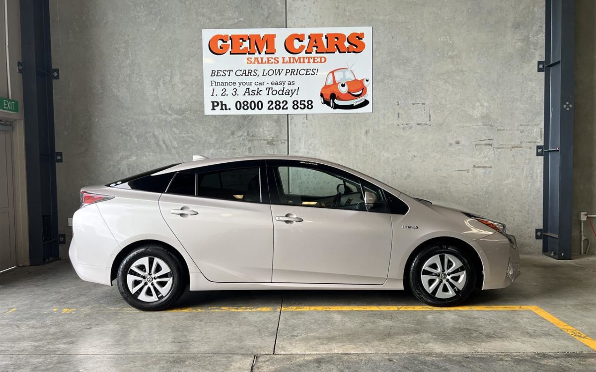 Car Finance 2016 Toyota Prius-1601731