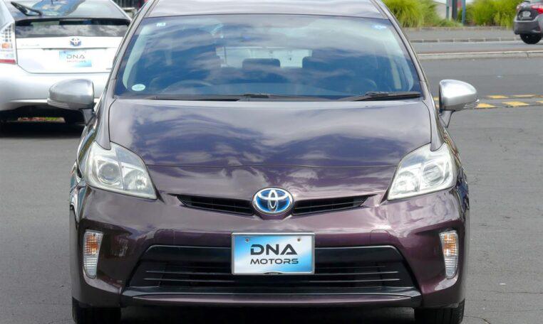 Car Finance 2012 Toyota Prius-1634851