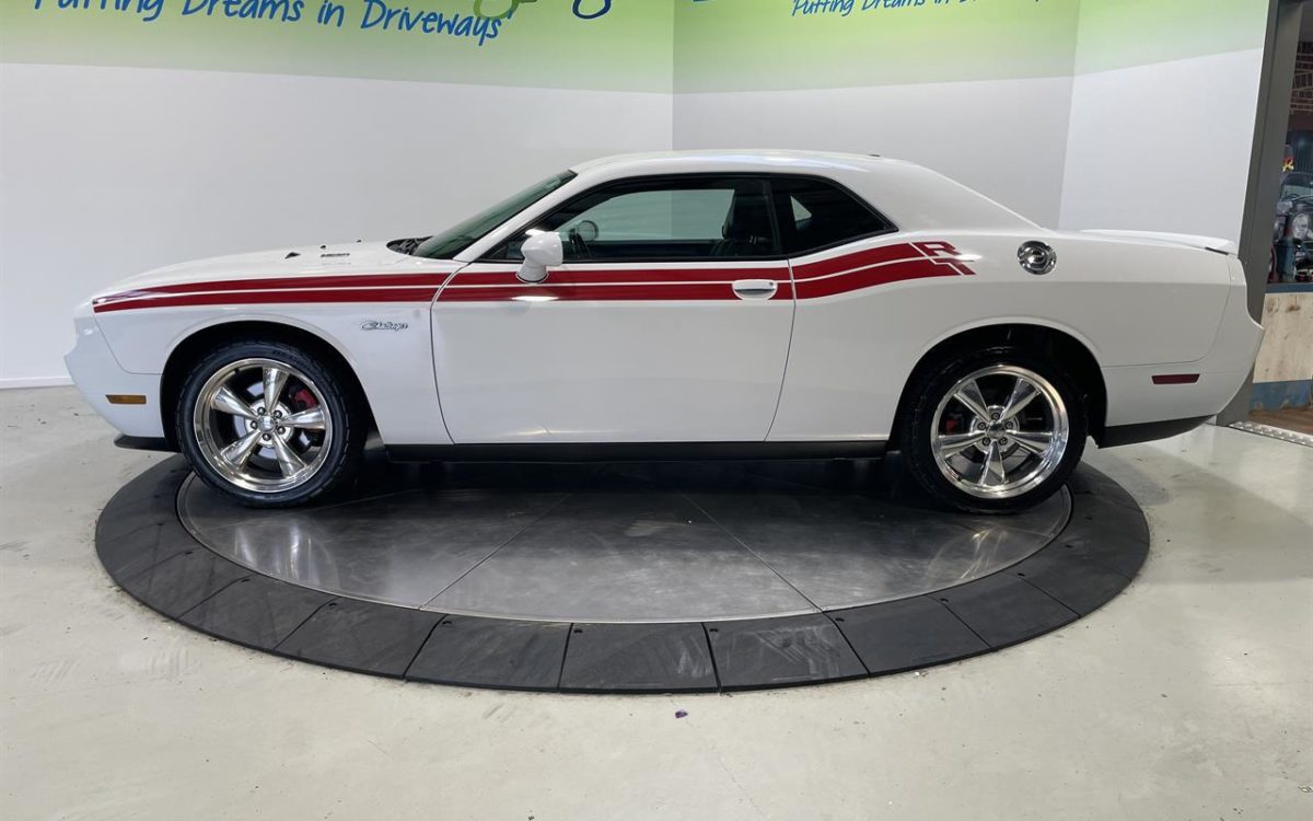 Car Finance 2011 Dodge Challenger-1673024