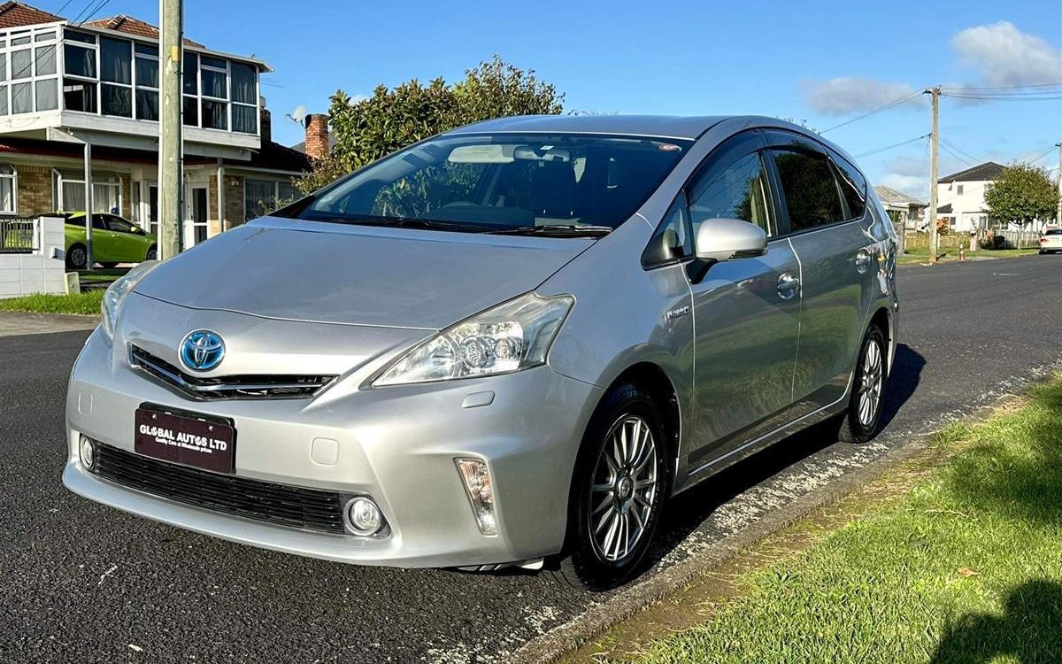 Car Finance 2012 Toyota Prius-1699490