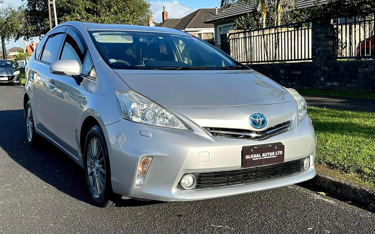 Car Finance 2012 Toyota Prius-1699485