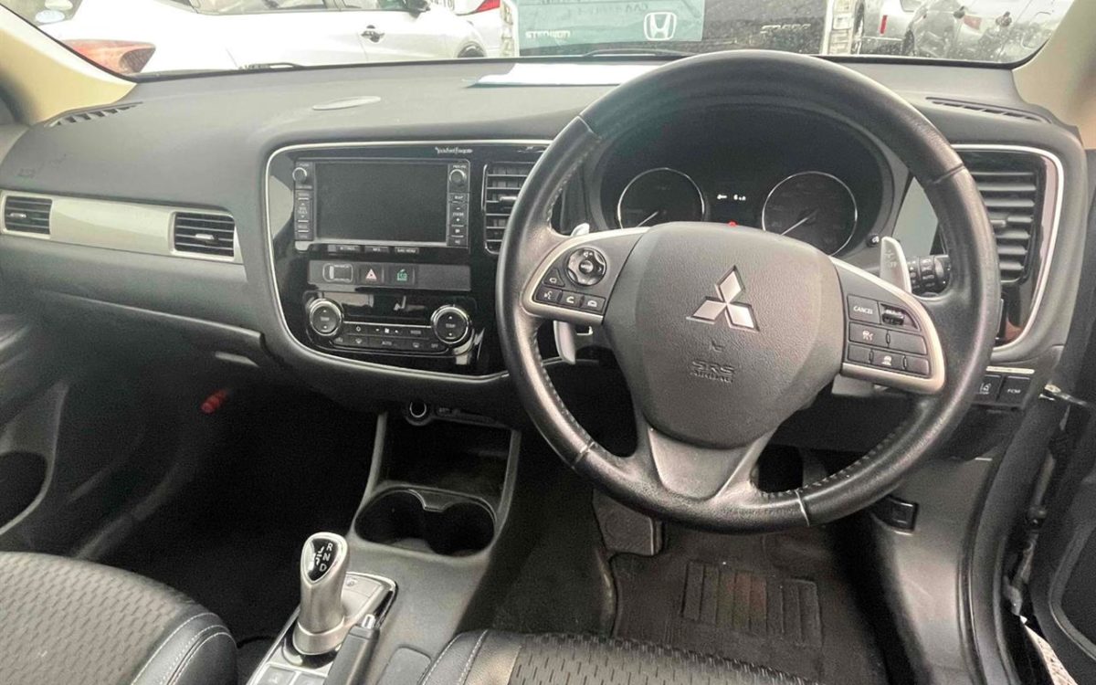 Car Finance 2013 Mitsubishi Outlander-1725077