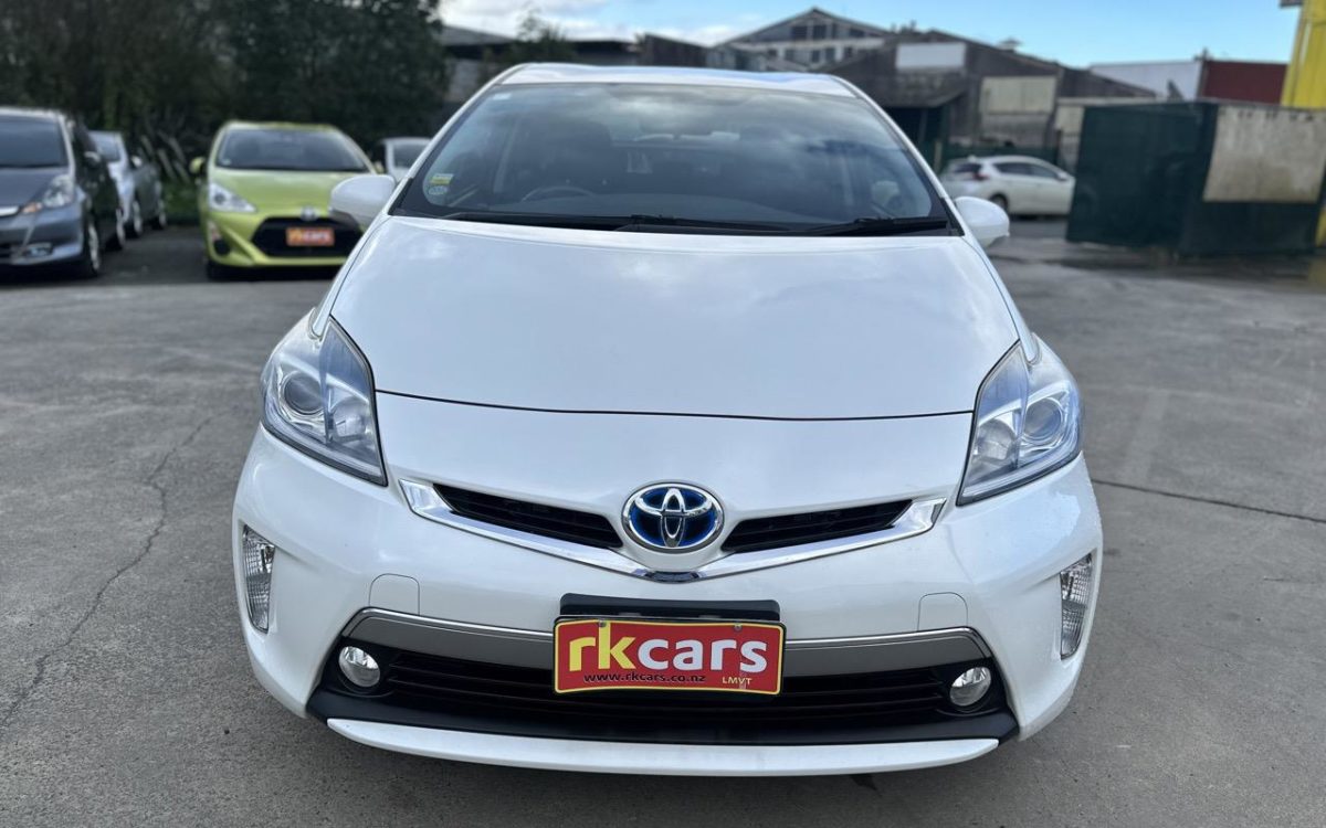 Car Finance 2013 Toyota Prius-1743364