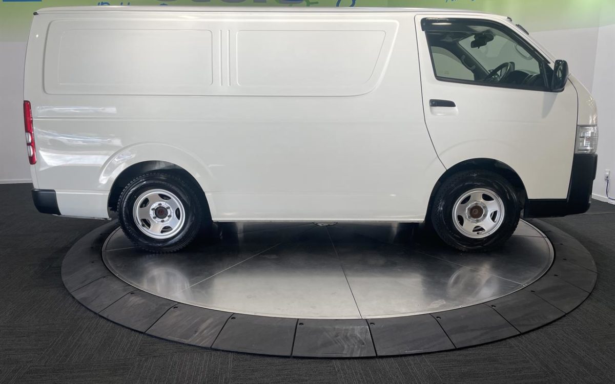 Car Finance 2020 Toyota Hiace-1759481