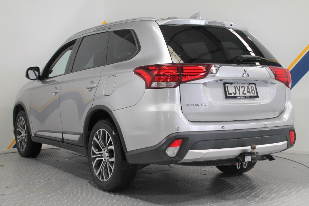 Car Finance 2018 Mitsubishi Outlander-1761377