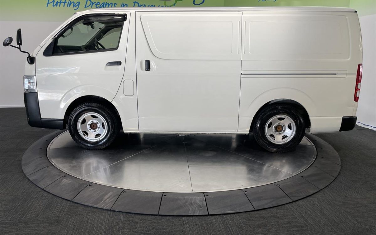 Car Finance 2020 Toyota Hiace-1759484