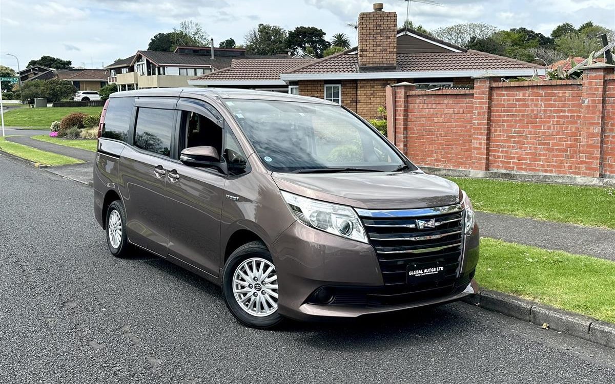 Car Finance 2014 Toyota Noah-1751336