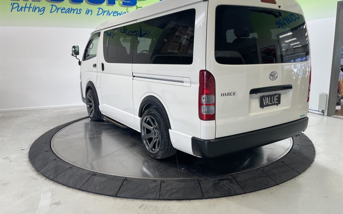 Car Finance 2018 Toyota Hiace-1774194