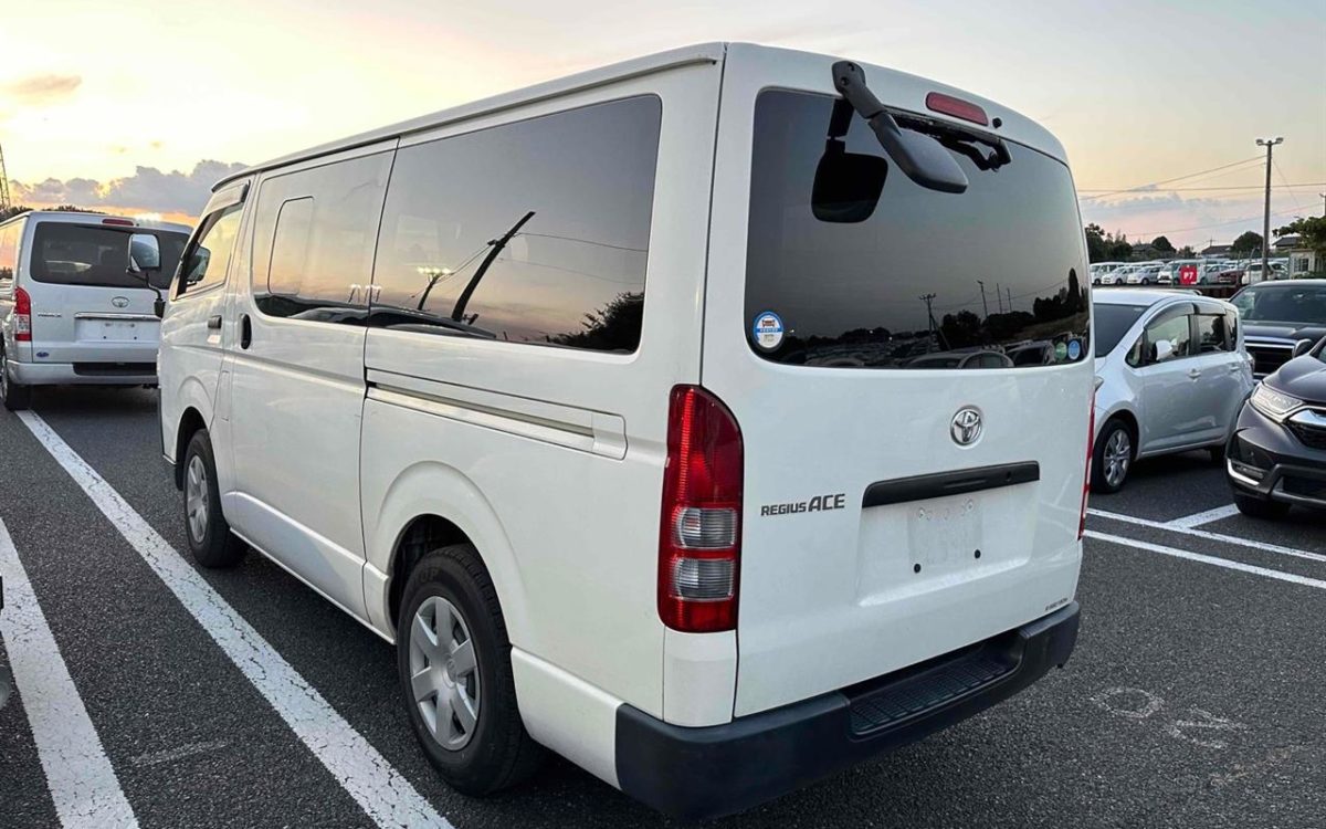 Car Finance 2019 Toyota Hiace-1804016