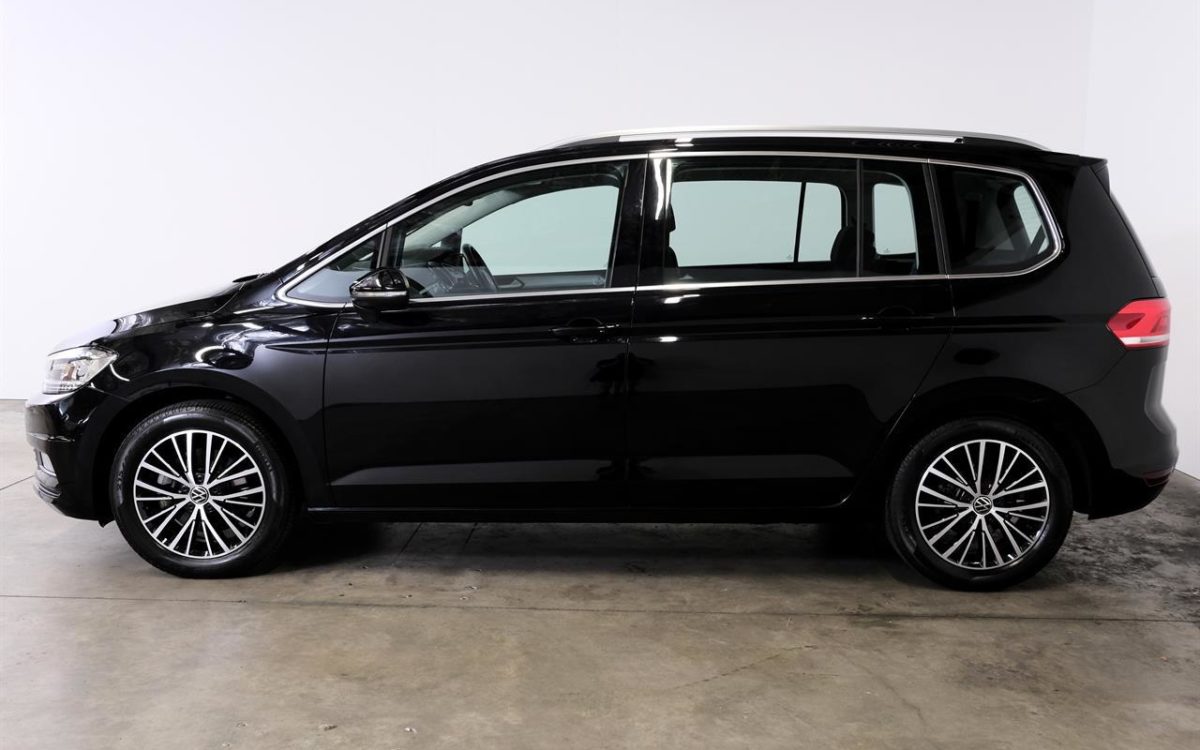 Car Finance 2022 Volkswagen Touran-1785576