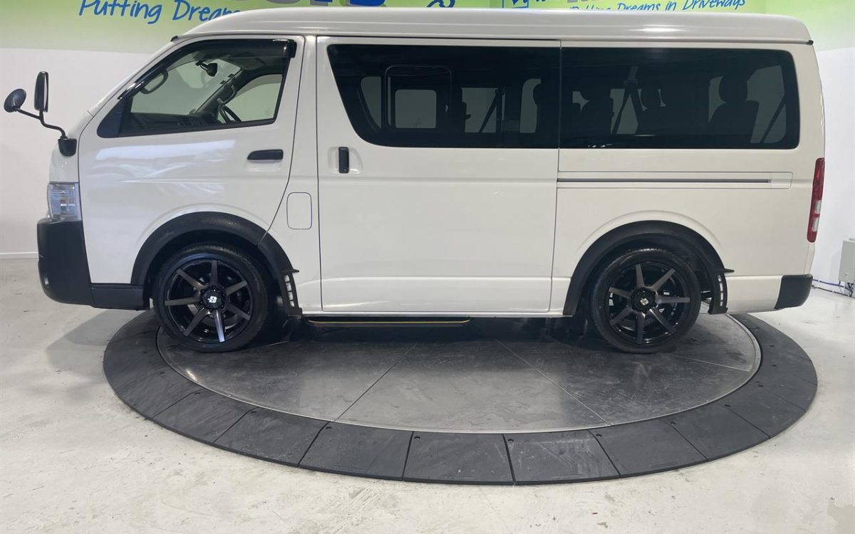 Car Finance 2017 Toyota Hiace-1783569