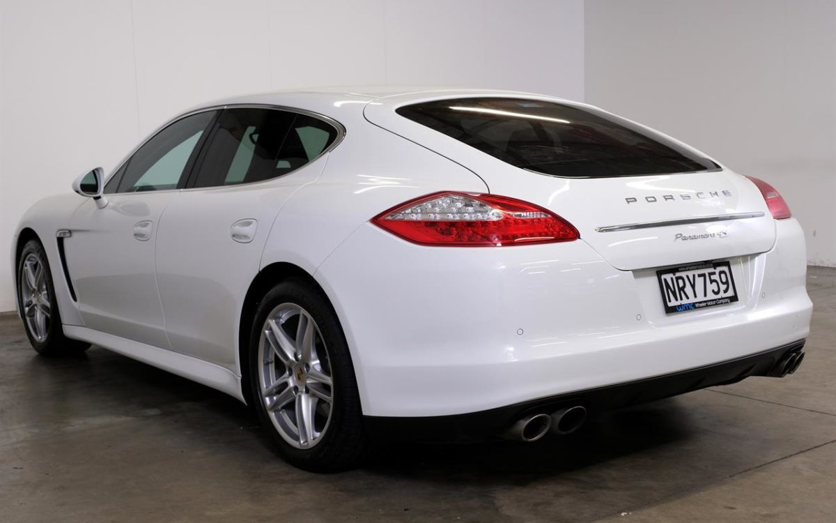 Car Finance 2013 Porsche Panamera-1785120