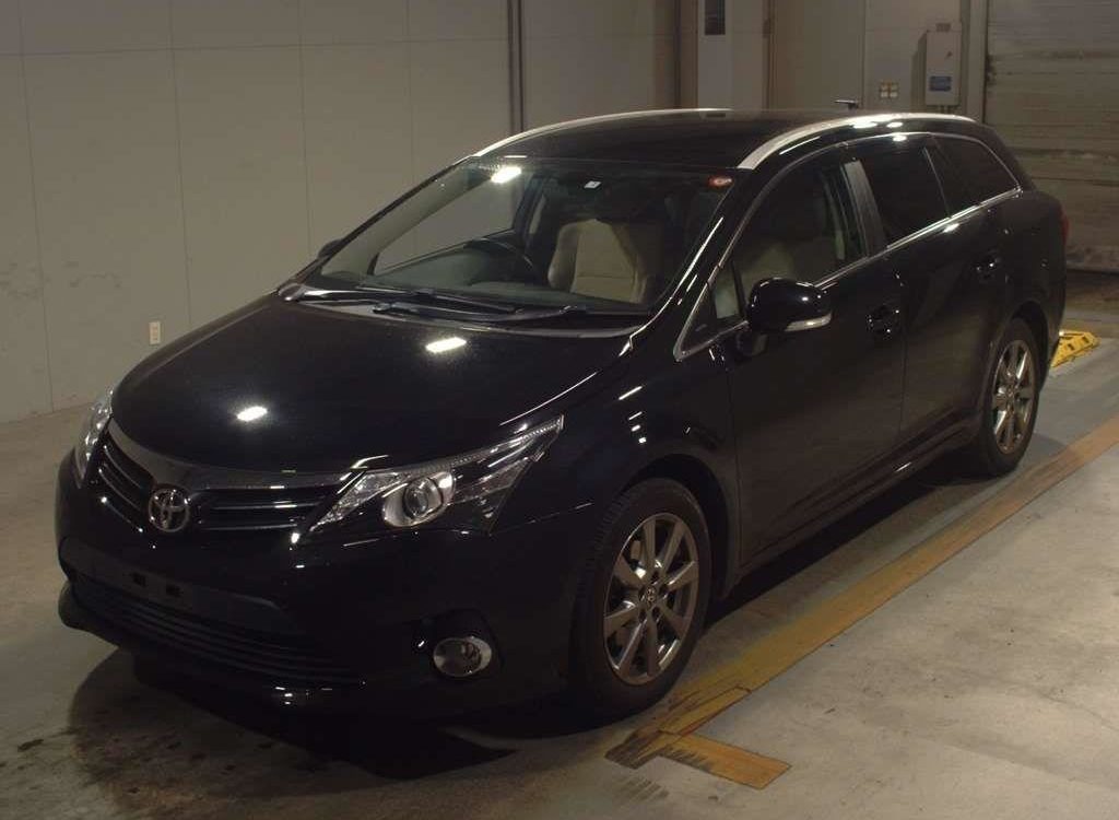 Car Finance 2013 Toyota Avensis-1807034