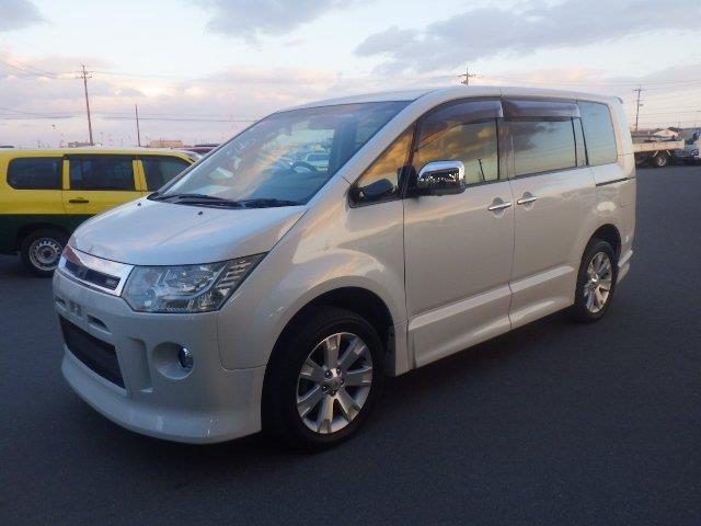 Car Finance 2010 Mitsubishi Delica-1787263