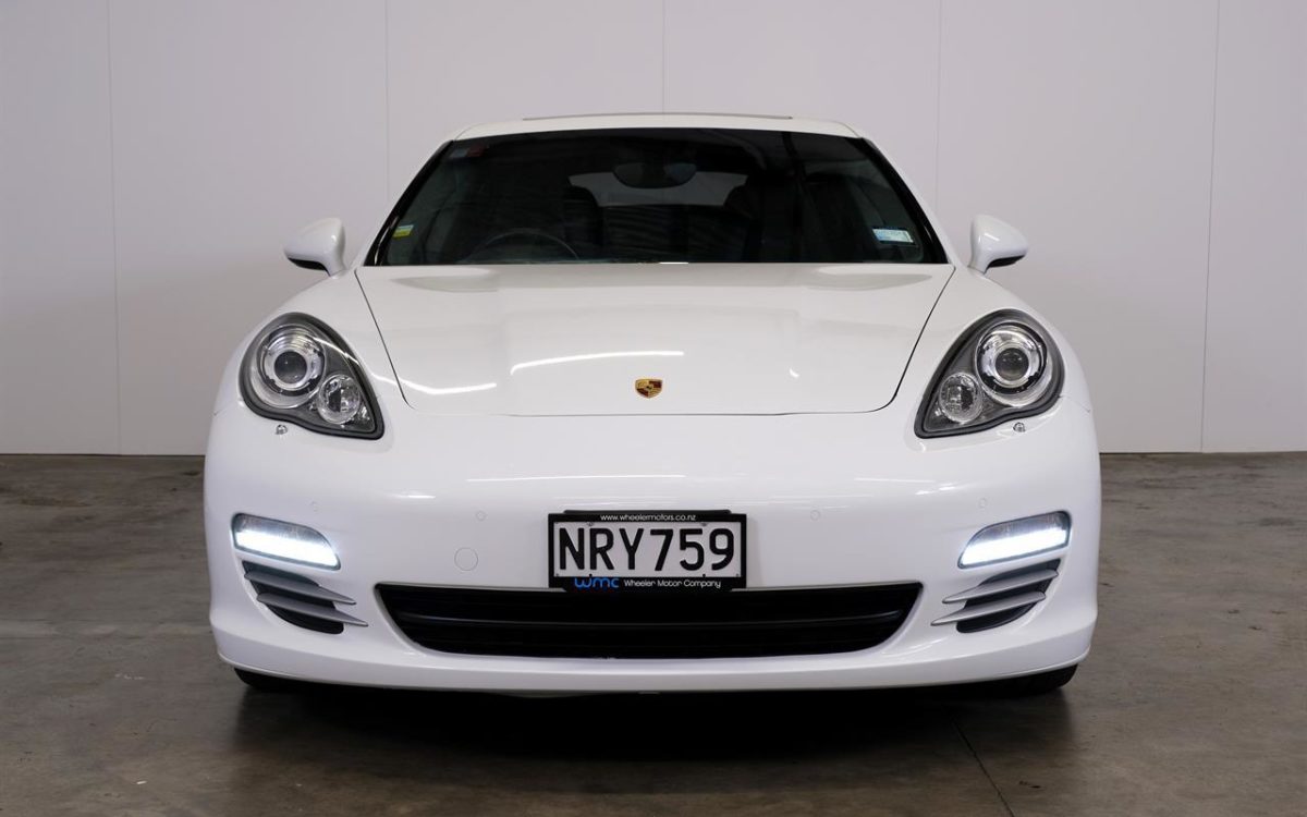 Car Finance 2013 Porsche Panamera-1785117