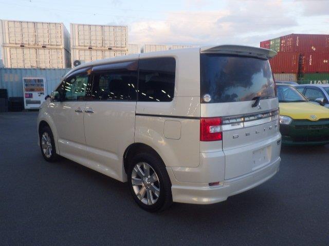 Car Finance 2010 Mitsubishi Delica-1787264