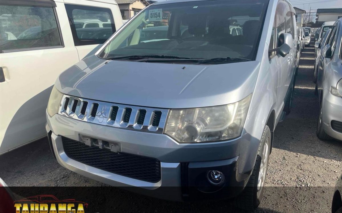 Car Finance 2010 Mitsubishi Delica-1826412