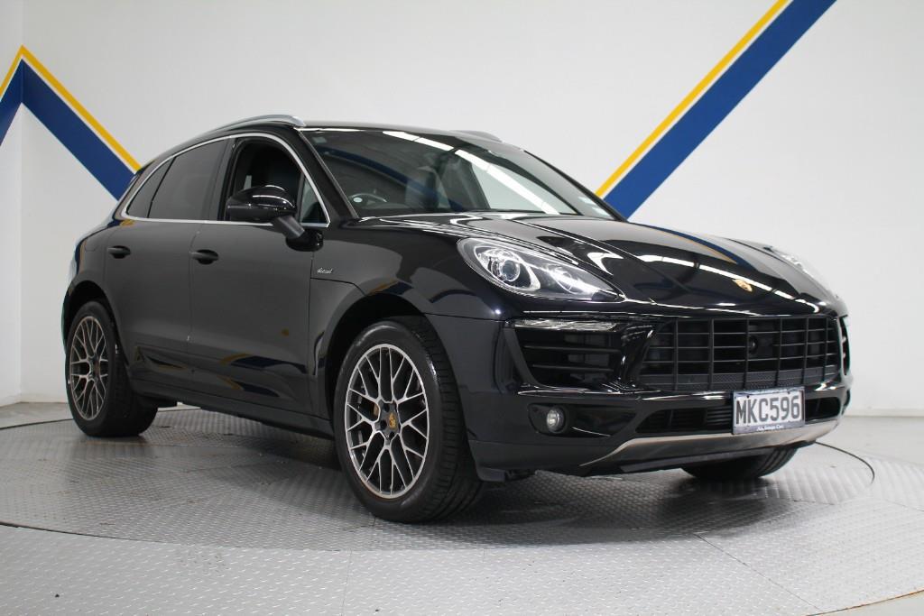 Car Finance 2015 Porsche Macan-1821100