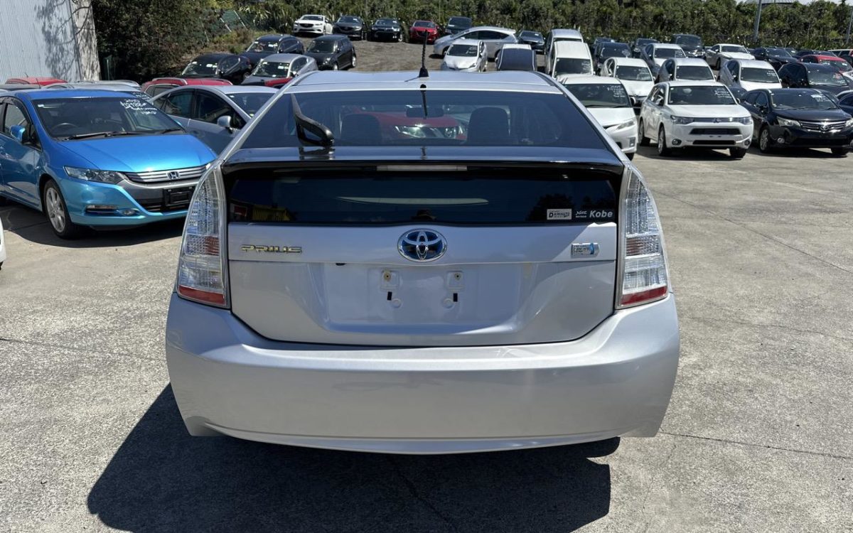 Car Finance 2010 Toyota Prius-1812497