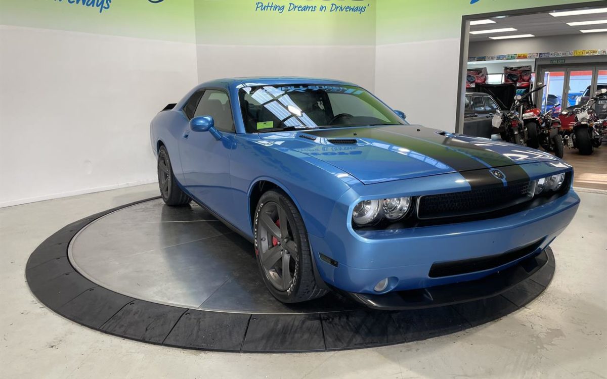 Car Finance 2009 Dodge Challenger-1817955