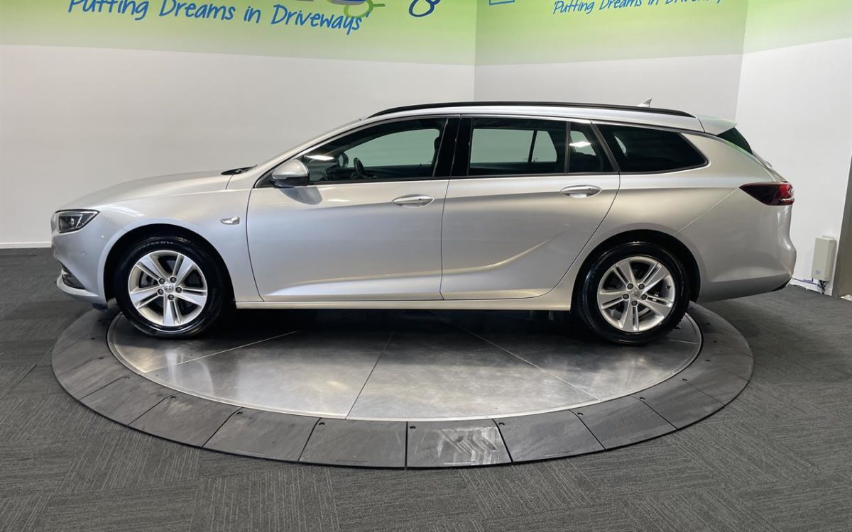 Car Finance 2019 Holden Commodore-1818300