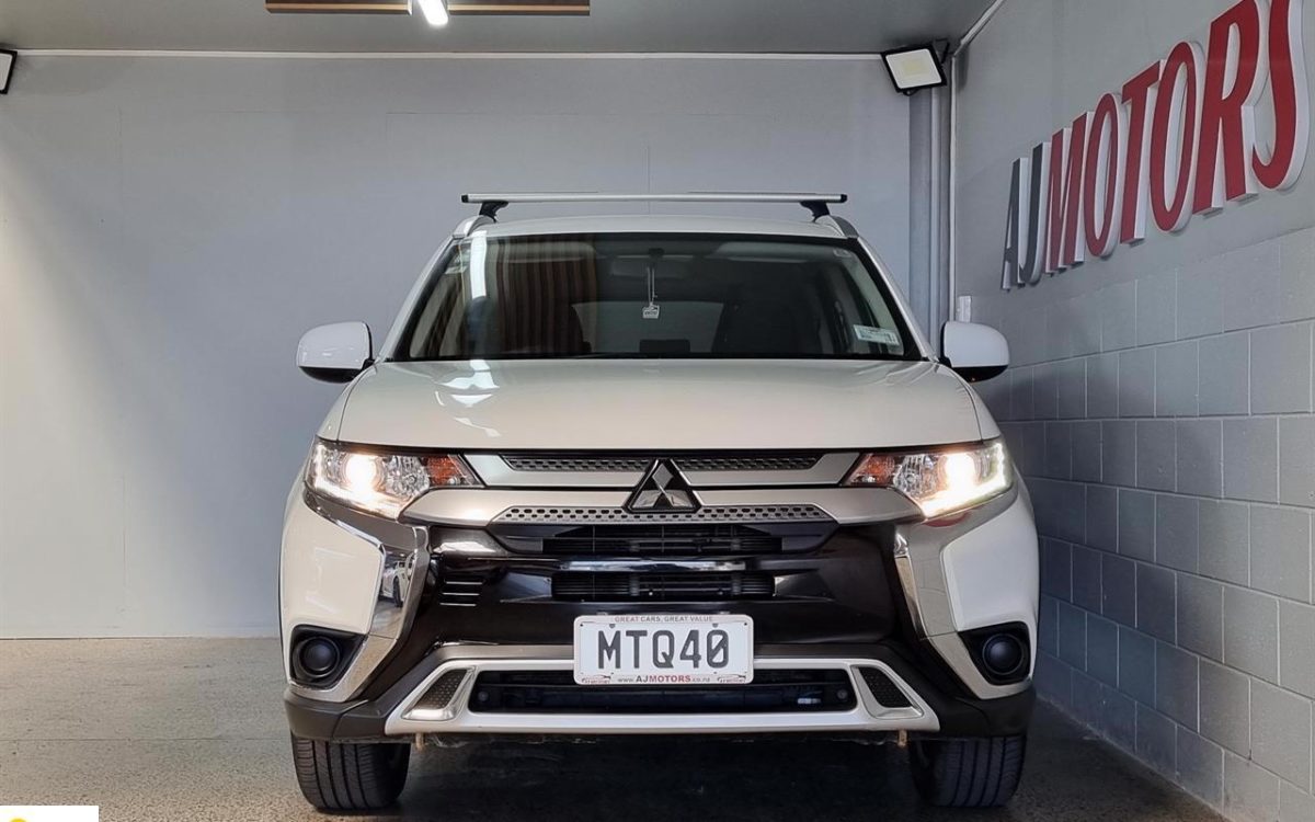 Car Finance 2020 Mitsubishi Outlander-1813003