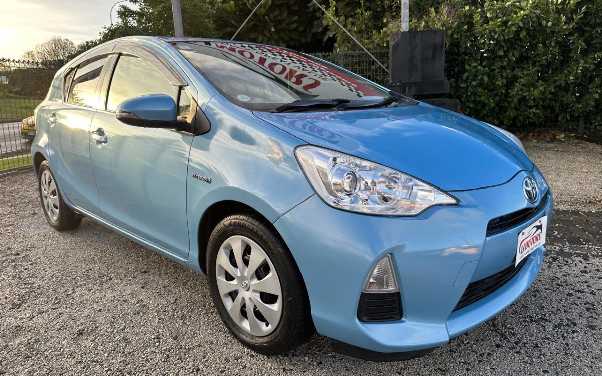 Car Finance 2013 Toyota Aqua-1879070