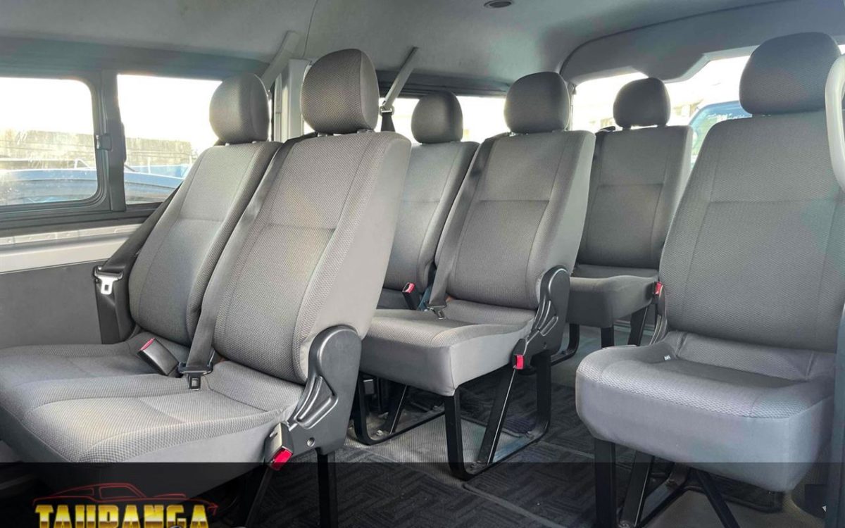 Car Finance 2014 Toyota Hiace-1879591