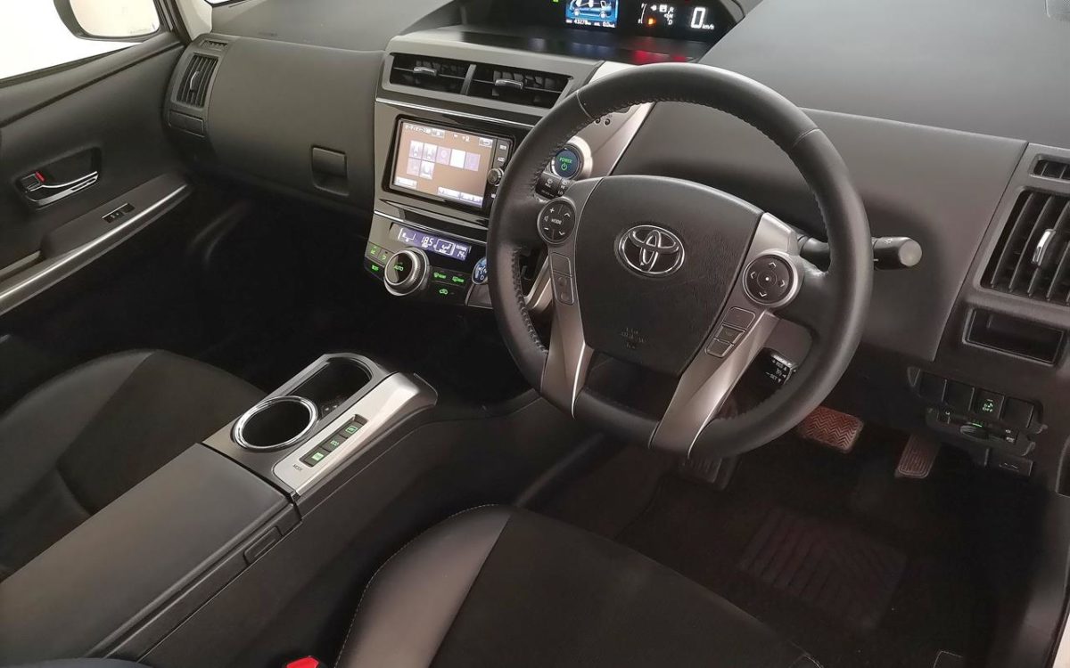 Car Finance 2017 Toyota Prius-1878625