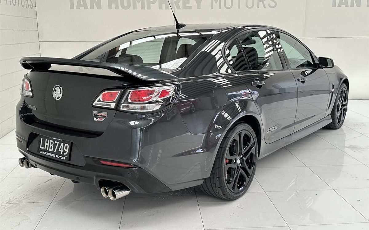 Car Finance 2018 Holden Commodore-1880339