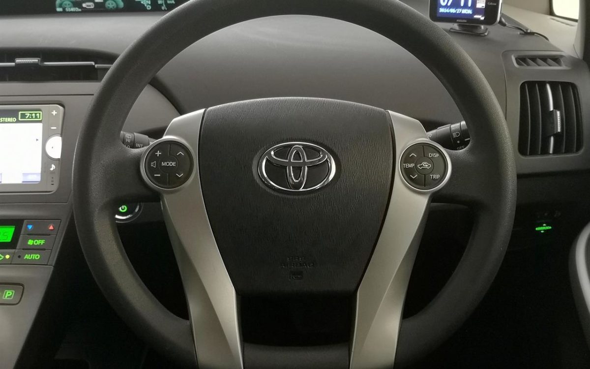 Car Finance 2013 Toyota Prius-1878614