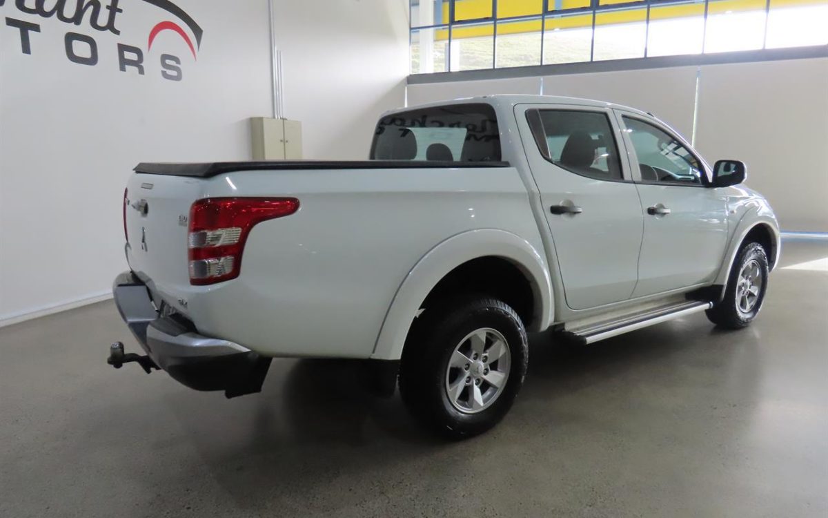 Car Finance 2017 Mitsubishi Triton-1880290