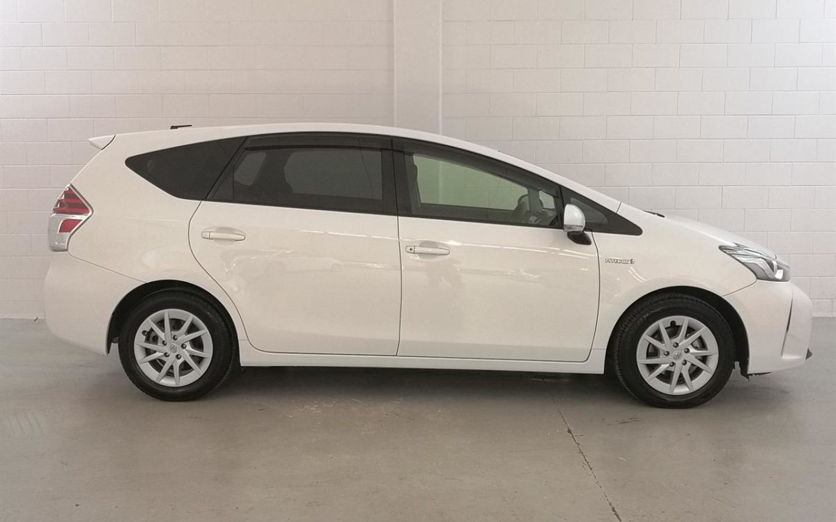 Car Finance 2017 Toyota Prius-1878629