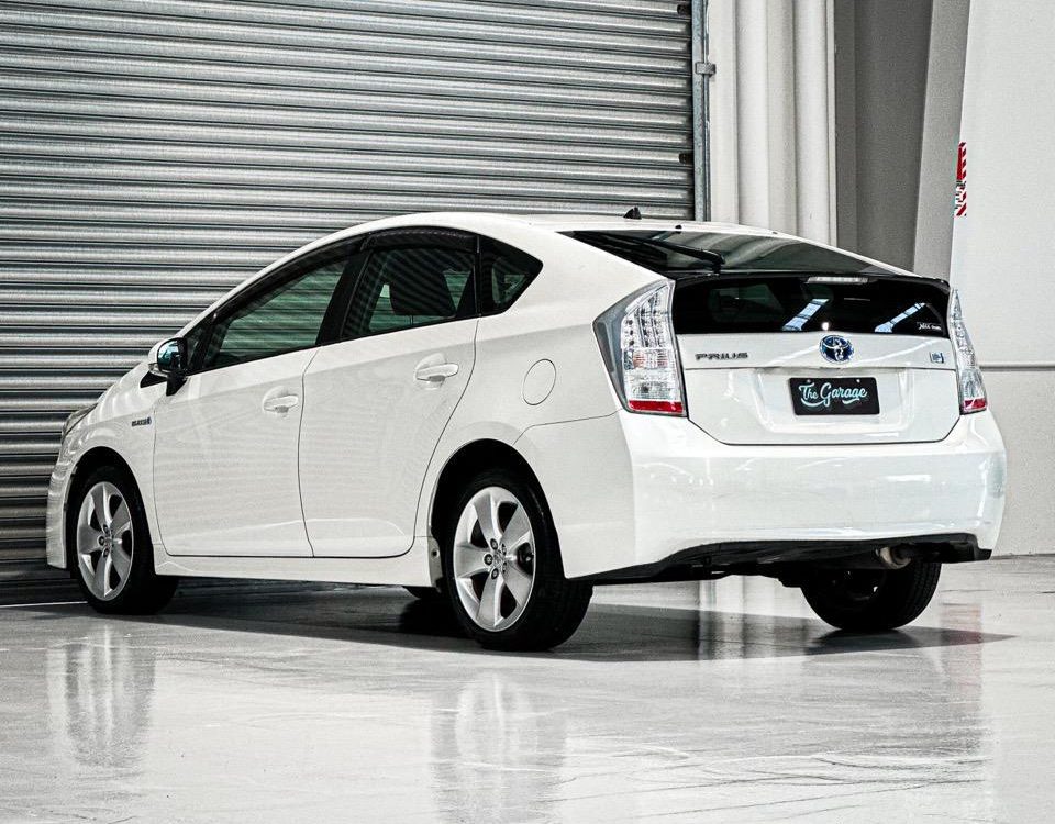 Car Finance 2010 Toyota Prius-1880583