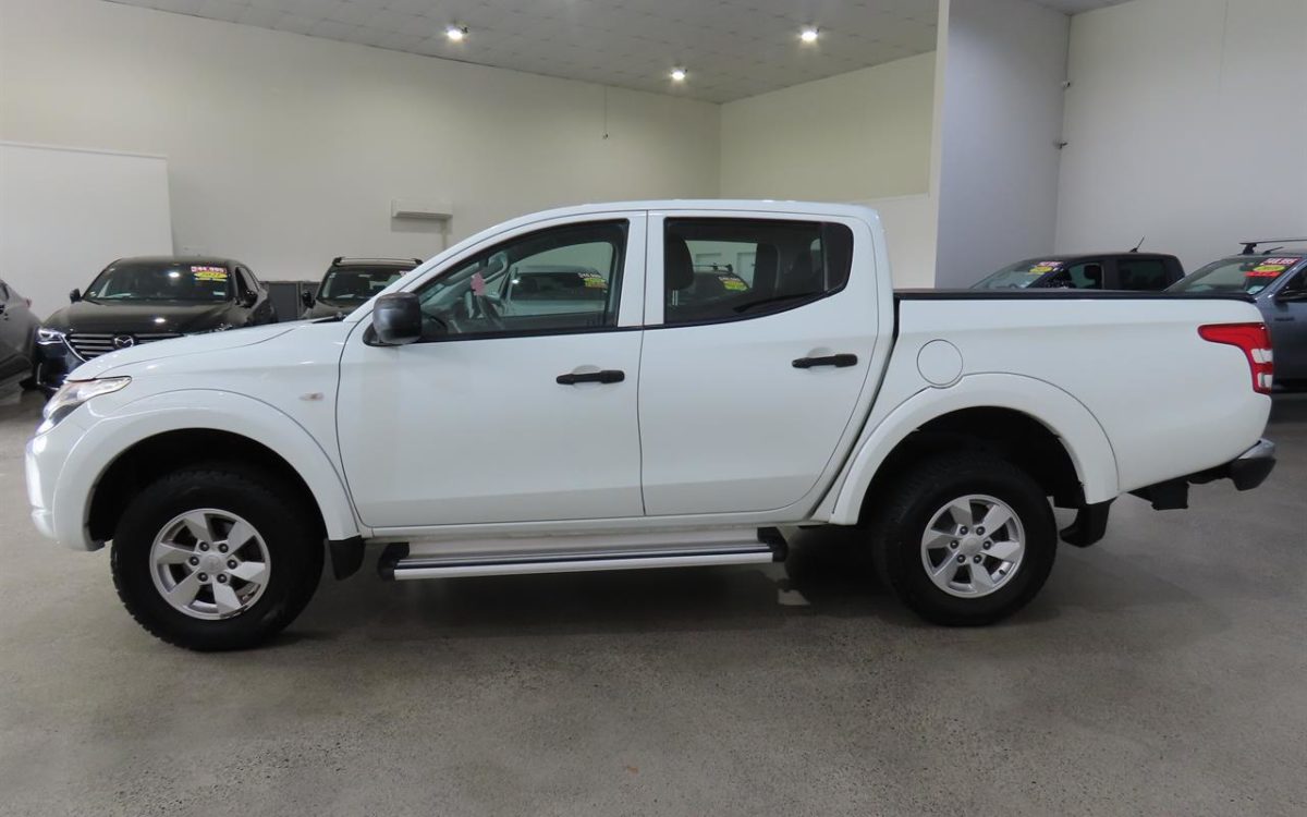 Car Finance 2017 Mitsubishi Triton-1880288