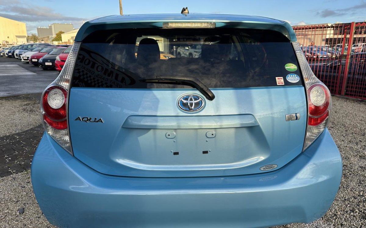 Car Finance 2013 Toyota Aqua-1879078