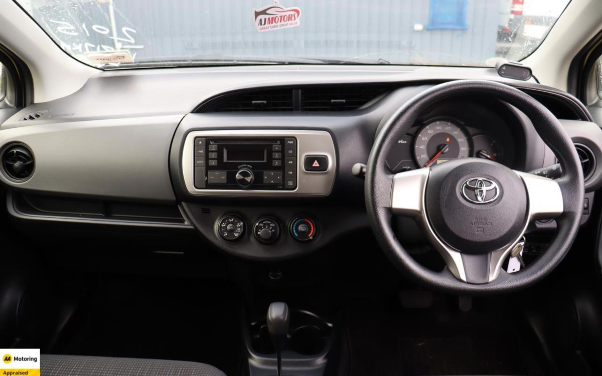 Car Finance 2015 Toyota Vitz-1879003