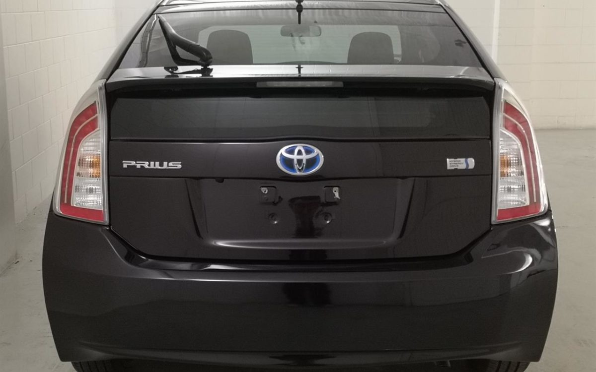 Car Finance 2013 Toyota Prius-1878606